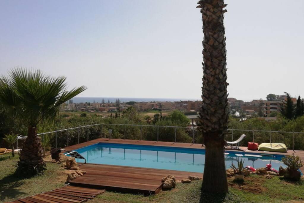 Sunset House Apartment Сан Леоне Екстериор снимка