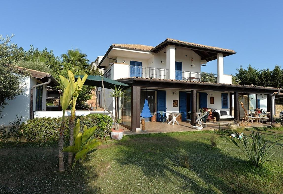 Sunset House Apartment Сан Леоне Екстериор снимка