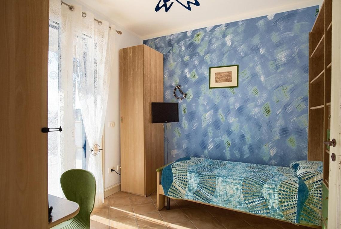 Sunset House Apartment Сан Леоне Екстериор снимка